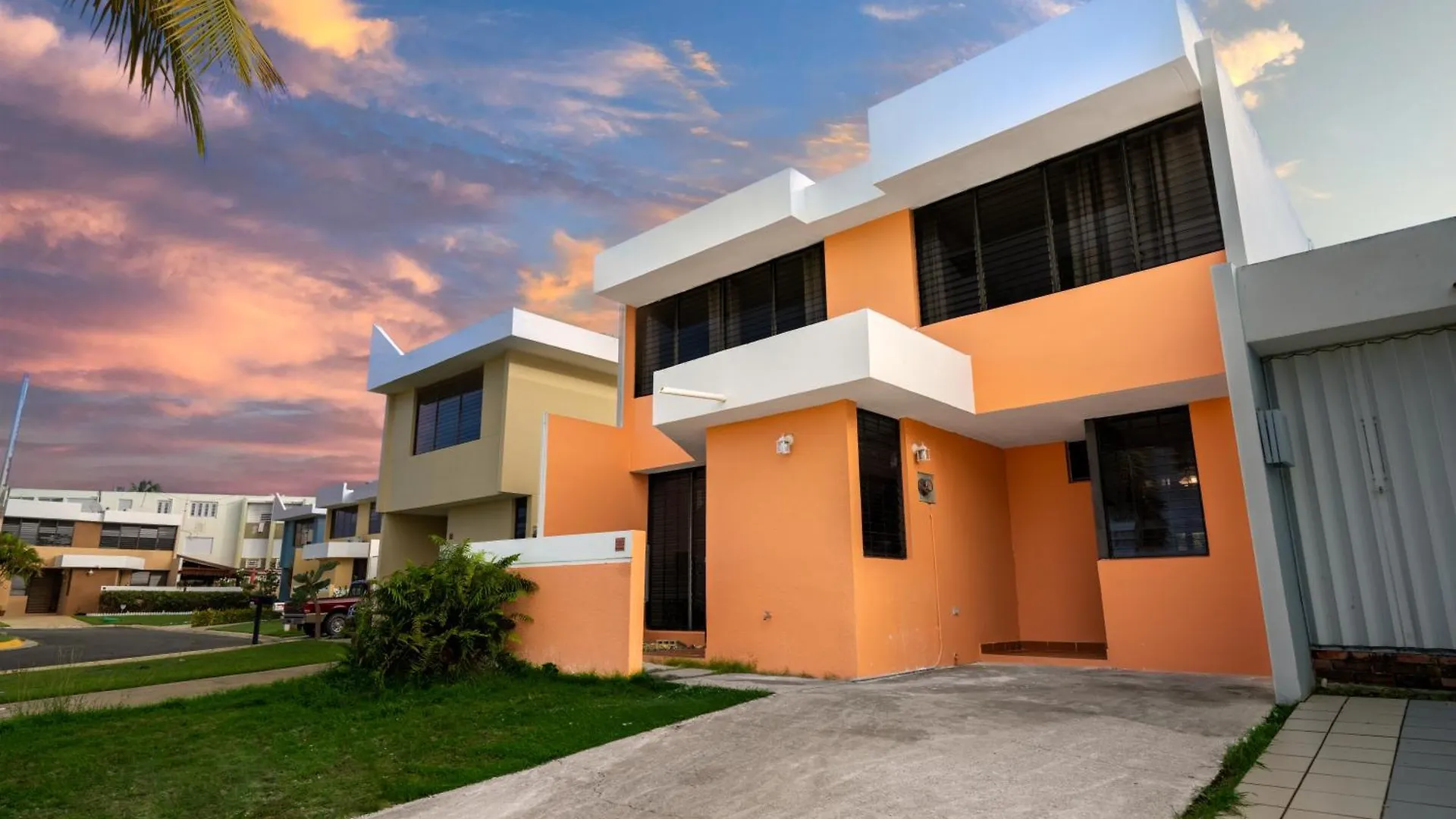 Blue Water Beach Villa Luquillo